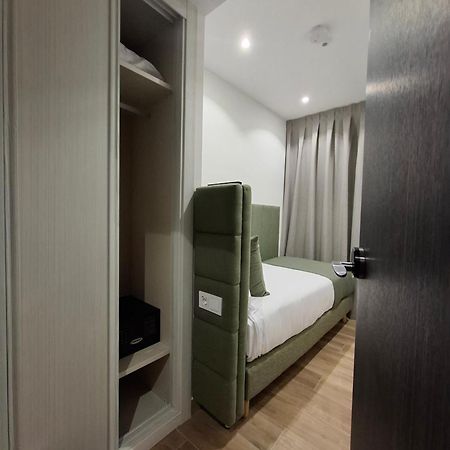 Hostal San Blas มาดริด ภายนอก รูปภาพ